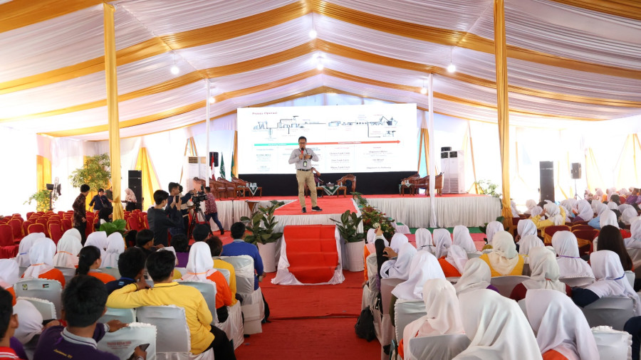 Ribuan Mahasiswa UMRI Hadiri Kuliah Umum Teknologi Digital Pendukung Ketahanan Energi
