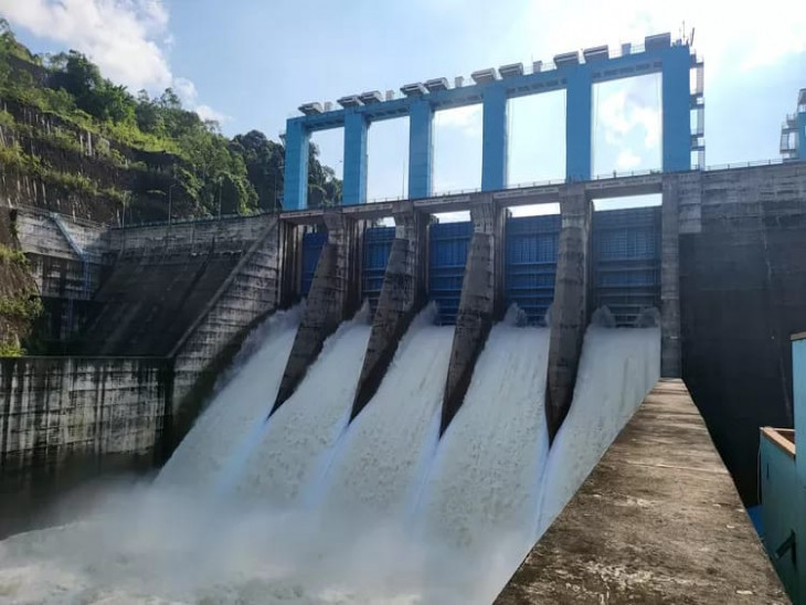 Hari Ini PLTA Koto Panjang Turunkan Bukaan Pintu Air Hingga 40 Cm