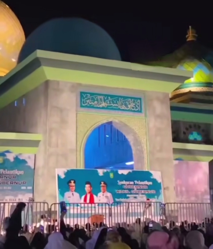 Safari Ramadan di Masjid Raya Annur  UAS Ajak Jemaah Tingkatkan Ibadah dan Cinta Al-Qur'an
