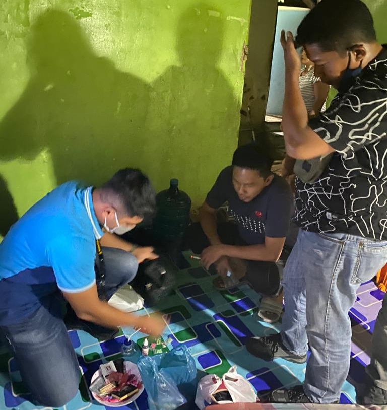 Polsek Tampan Gerebek Home Industri Pembuatan Ekstasi Palsu