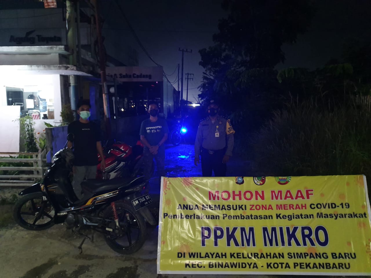 Polsek Tampan Sekat Jalan Masuk 7 Kelurahan di Pekanbaru