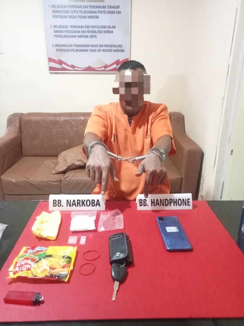 Pengedar Sabu di Kuok Diciduk saat Duduk di Pondok, Polisi Amankan 51 Gram Sabu