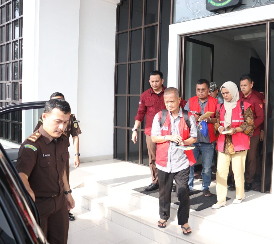 19 Hari Jabat Kejari Bengkalis, Sri Odit Megonondo Tahan 3 Tersangka Pupuk Subsidi