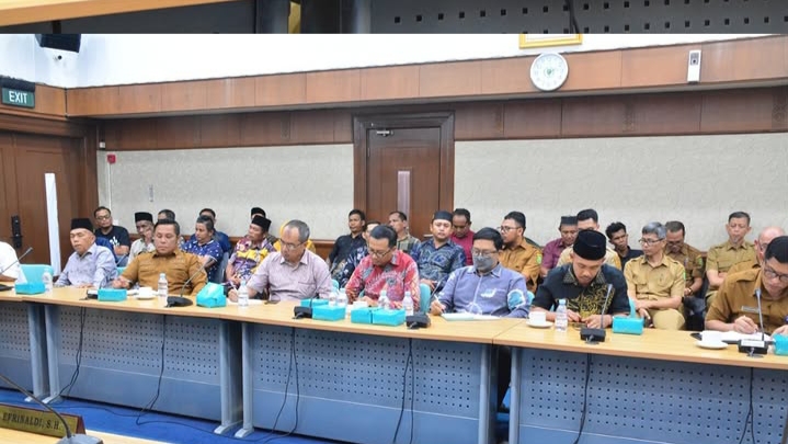 DPRD Riau Evaluasi Perizinan Galian C, Pengusaha Diminta Lengkapi Legalitas