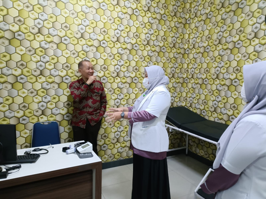 Klinik Pratama UIRA YLPI Riau Raih Akreditasi Paripurna