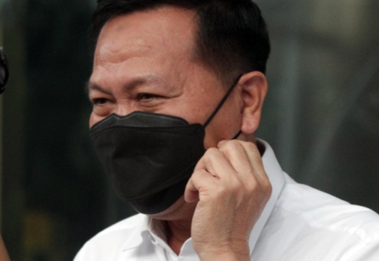 Diduga Hasil Korupsi, 2 Mobil Mewah Milik Eks Kepala BPN Riau Disita KPK