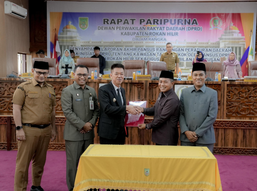 Bupati Rohil Terima Rekomendasi DPRD Terhadap LKPJ Tahun 2023