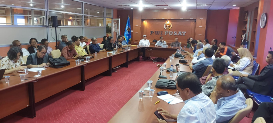 Rapat Perdana Pengurus Baru PWI, Hendry Ch Bangun: Saling Kenal dan Bekerjasama dengan Baik