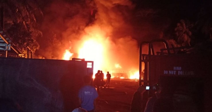 11 Kios di Jalan Soekarno Hatta Hangus Terbakar, Diduga Api Berasal dari Gudang Pengilingan Bambu