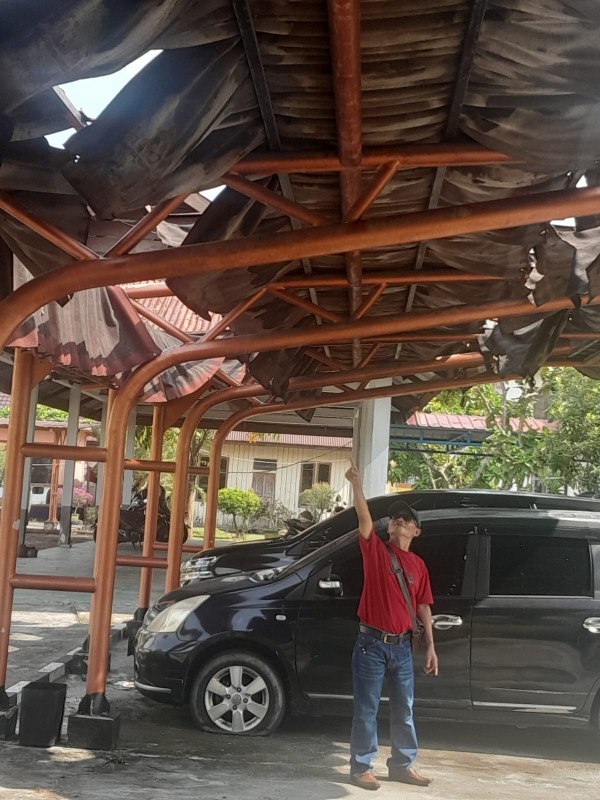 LSM Tamperak Desak Bupati Bengkalis Evaluasi Kadis Dagperin Terkait Atap Parkir Rusak