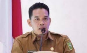 Kadisdik Riau Ersiman Yahya Klarifikasi soal Gaji Guru Nunggak 3 Bulan