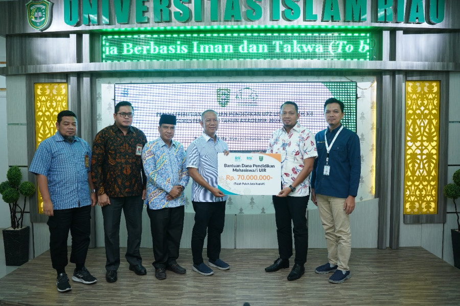 UIR Terima Bantuan Dana Pendidikan Rp 70 Juta dari Bank Syariah Indonesia