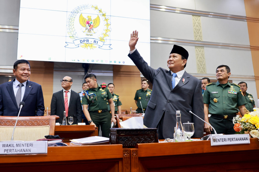 Rapat Terakhir Bersama Komisi I DPR RI, Prabowo Pamit dan Mohon Maaf