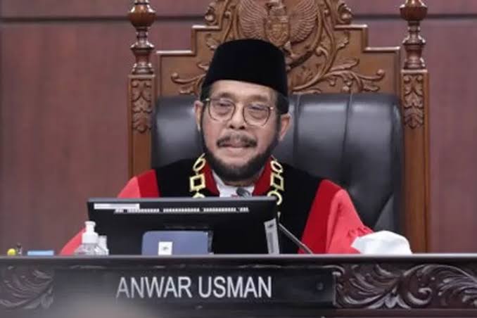 Langgar Etik Berat, MKMK Copot Anwar Usman dari Ketua MK