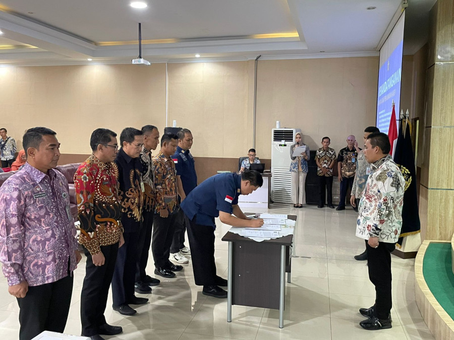 Imigrasi Pekanbaru dan PT Pos Indonesia Kerja Sama Antar Paspor ke Rumah