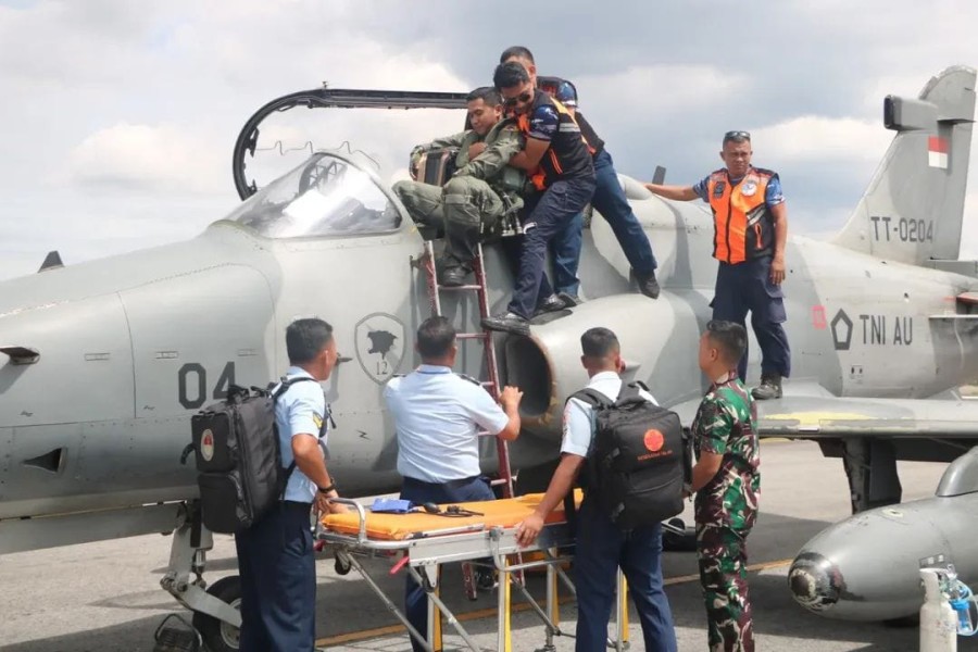Lanud Roesmin Nurjadin Gelar Simulasi Emergency Landing Pesawat Hawk