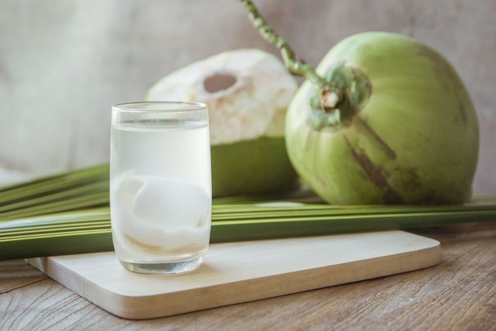 6 Manfaat Dasyat Air Kelapa Bagi Calon Jamaah Haji