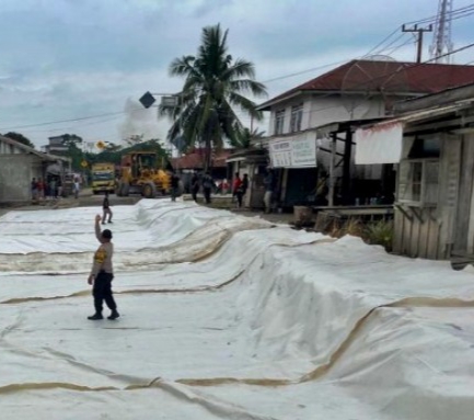 Ada Perbaikan, Jalan Amblas di Inhil Ditutup Selama 4 Hari