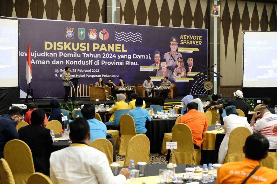 Polda Riau Gelar Diskusi Panel Pemilu Damai, Aman dan Kondusif