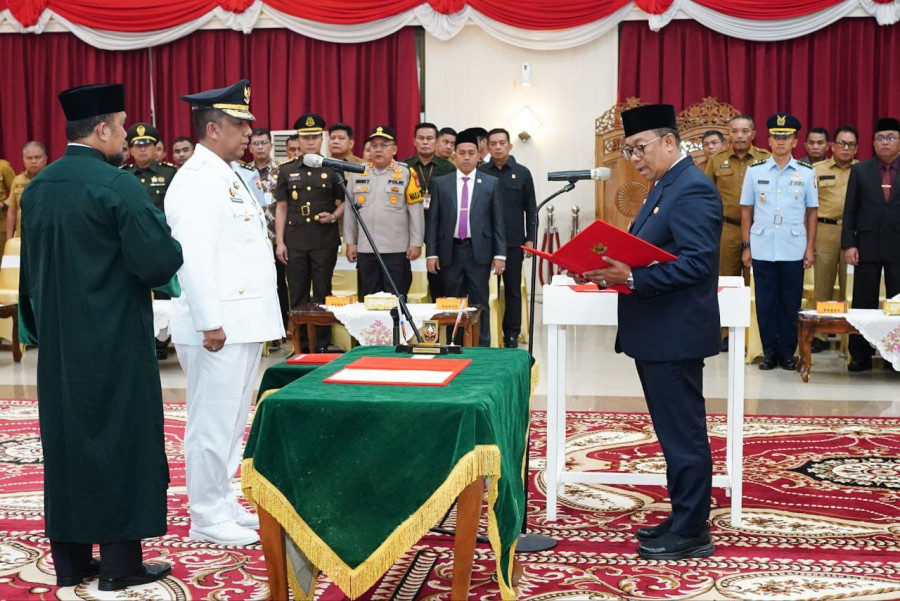Pj Gubri Lantik Roni Rakhmat Jadi Pj Wali Kota Pekanbaru