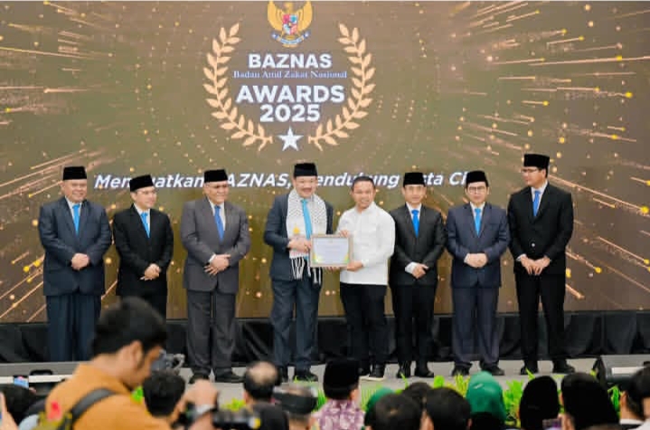 Gubri Abdul Wahid Raih Penghargaan Baznas Awards 2025