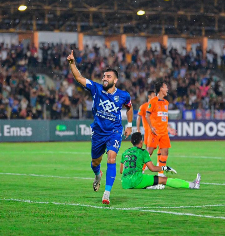 PSPS Pekanbaru Bungkam Dejan FC 2-0