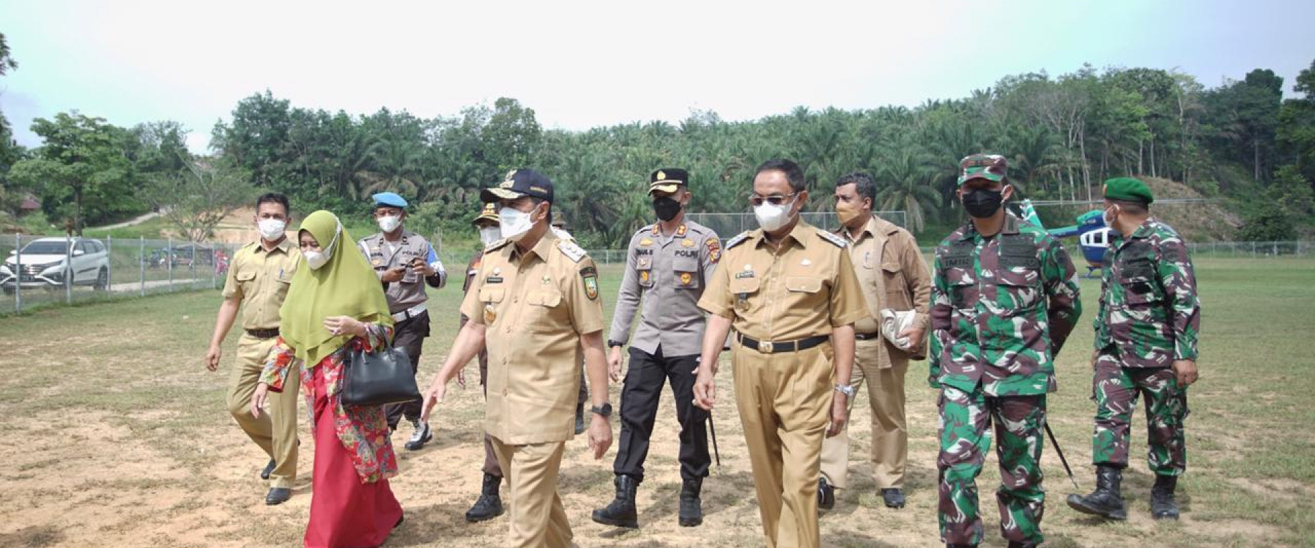 Bupati Inhil HM.Wardan Dampingi Gubri H.Syamsuar Kunker ke Kemuning