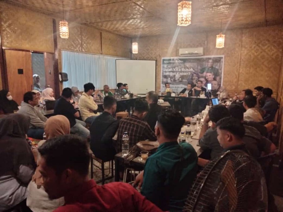 Diskusi Sijari dan WAG Suara Riau Ungkap Persoalan Jalan di Riau Banyak Rusak