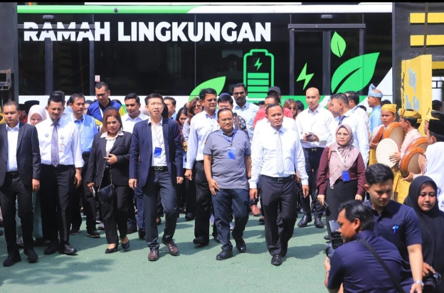 Kunjungi SMPN 4, Wako Agung Pamerkan Konsep Green School Pekanbaru ke Delegasi IMT-GT GCMC