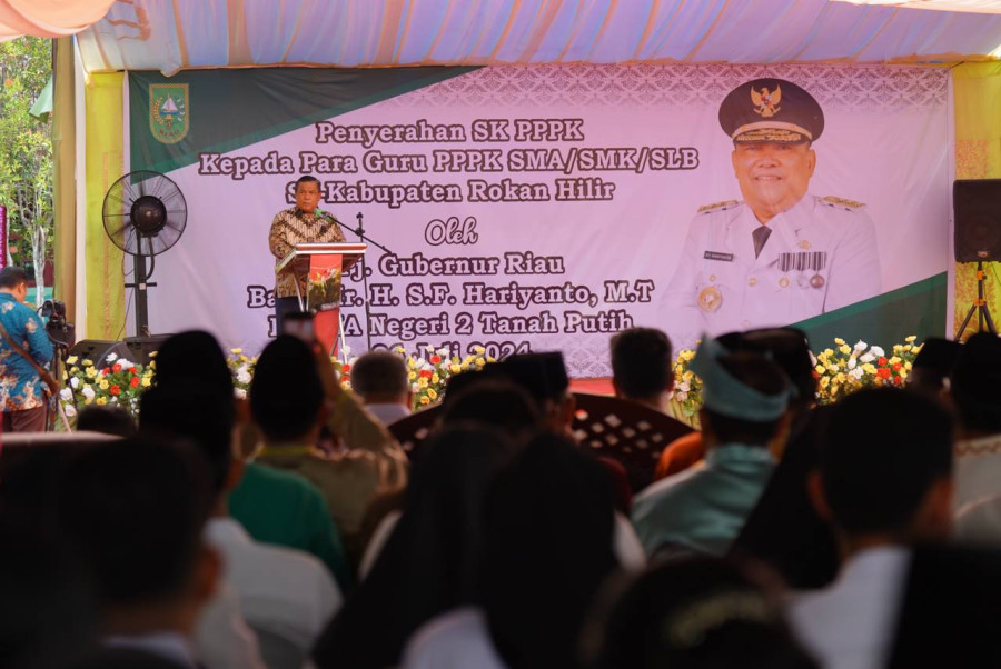 Diserahkan Pj Gubri, 173 Guru PPPK di Rohil Terima SK
