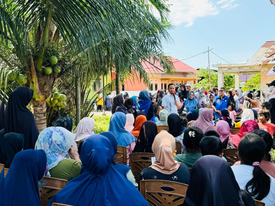 Meski Panas Menyala, Warga Bencah Lesung Antusias Bertemu Paslon AMAn