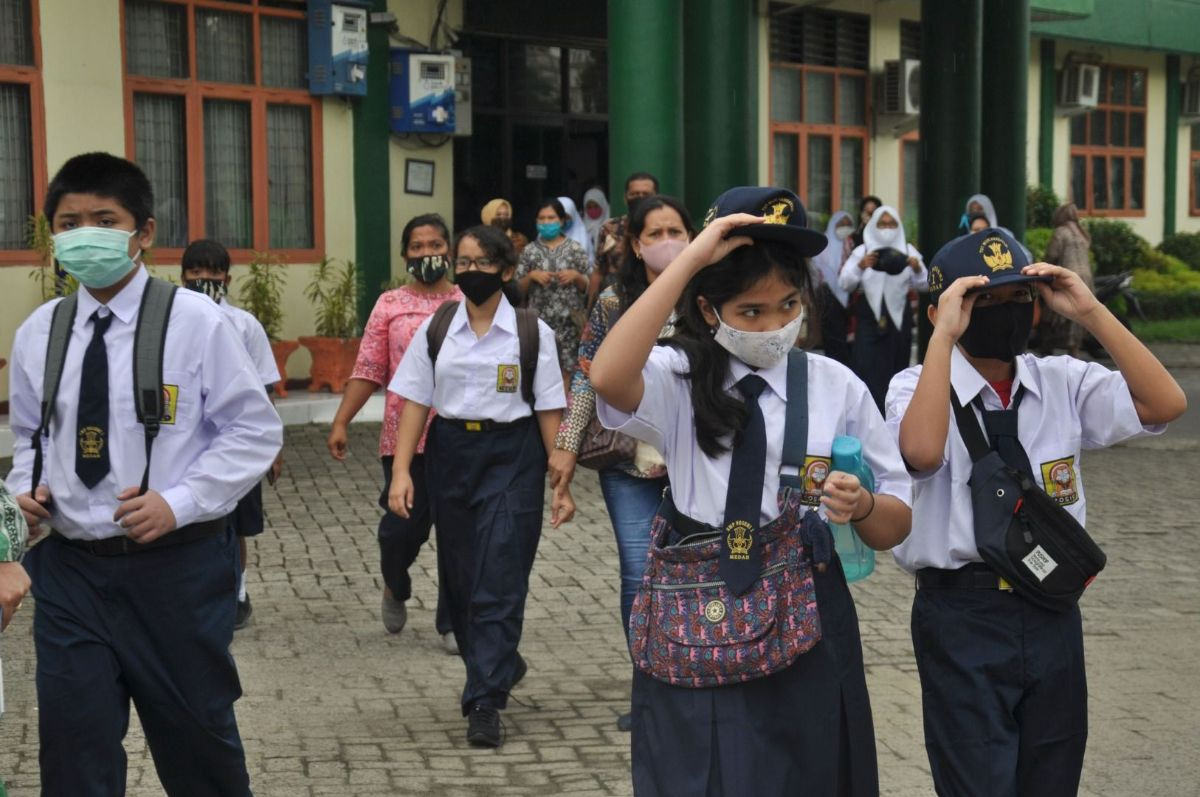 Kemendikbud: Orangtua Bebas Memilih Seragam Untuk Anaknya Sekolah