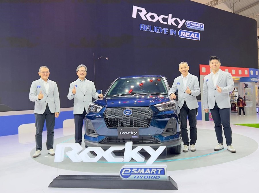Daihatsu Resmi Luncurkan Rocky e-Smart Hybrid di GIIAS 2025