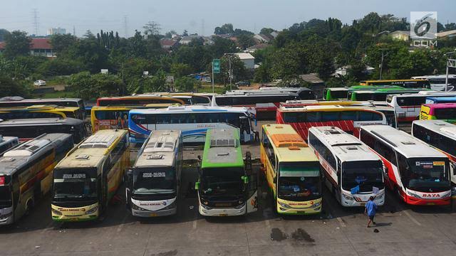 Keputusan Menhub Izinkan Operasional Transportasi Buat Pengusaha Bus Bingung