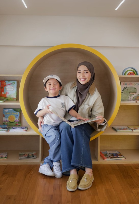UNIQLO KIDS Jadi Pilihan Nikita Willy Temani Issa Bermain dan Bereksplorasi