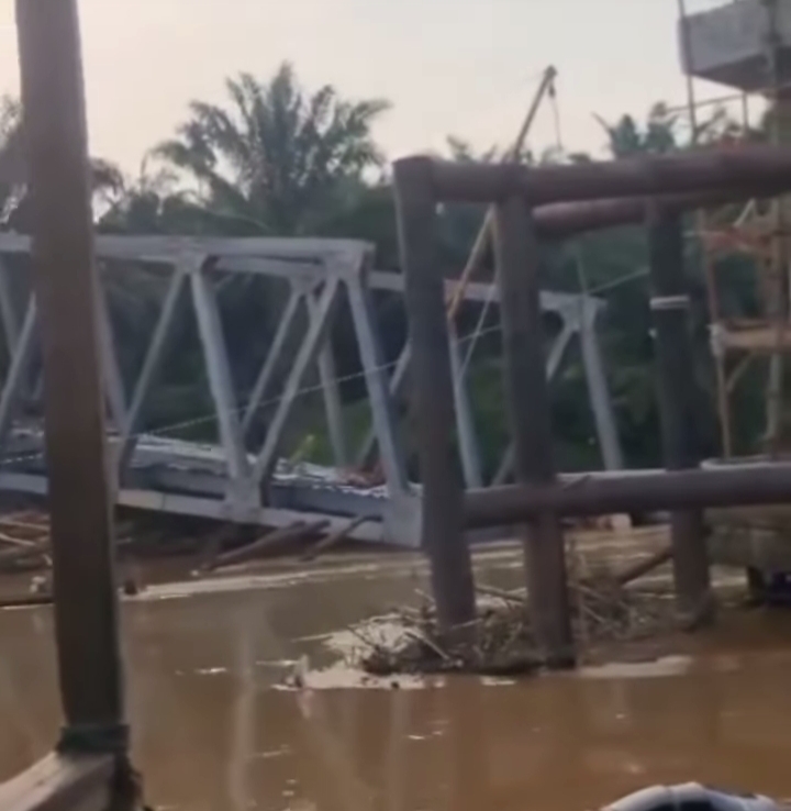 Kadis PUPR Rohul Ungkap Penyebab Ambruk Jembatan di Kepenuhan