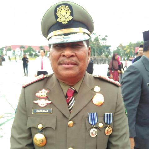 Di Hadapan Gubri dan Wagub, Zainal Menangis Melepas Masa Purna Tugas