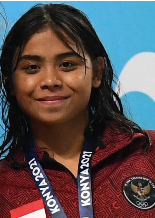 Azzahra Permatahani Resmi Atlet Renang Riau
