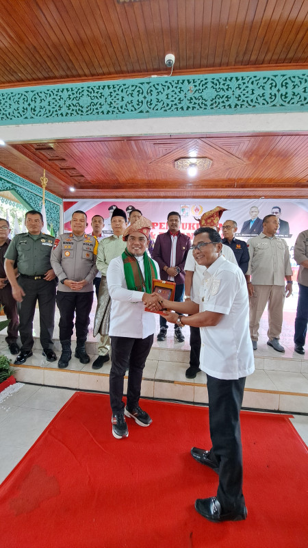 Bupati Zukri Hadiri Pelantikan Pengurus KONI Pelalawan Periode 2024-2028
