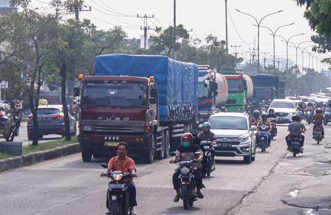 Truk Masuk Kota Terancam Disanksi Tilang dan Cabut KIR