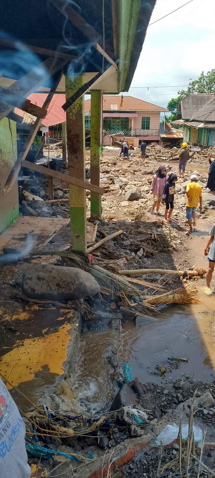 Banjir Bandang di Sumbar, Pj Gubri Sampaikan Duka Mendalam