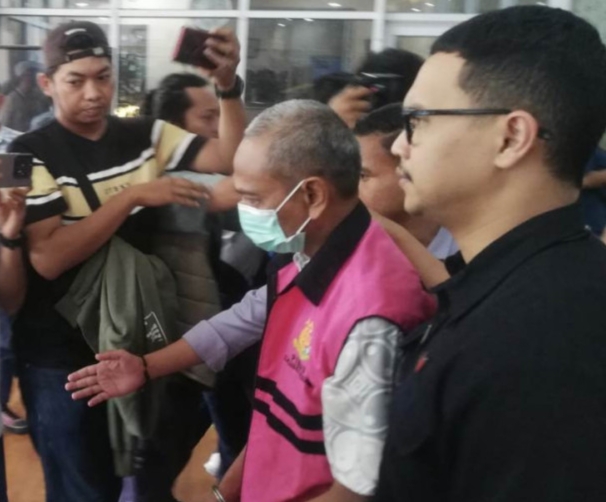 Kejari Pekanbaru Tahan 2 Tersangka Korupsi KUR Senilai Rp7,9 Miliar