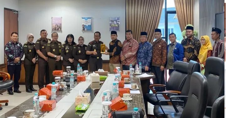 Perkuat Sinergi Penegakan Hukum, Komisi I DPRD Riau Sambangi Kejati Riau
