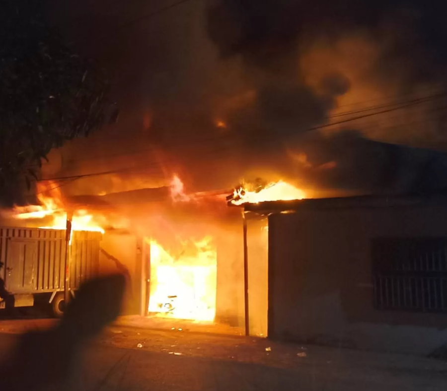 Gudang Sembako di Jalan Ipeda Tembilahan Dilahap Api, Kerugian Ditaksir Capai Miliaran