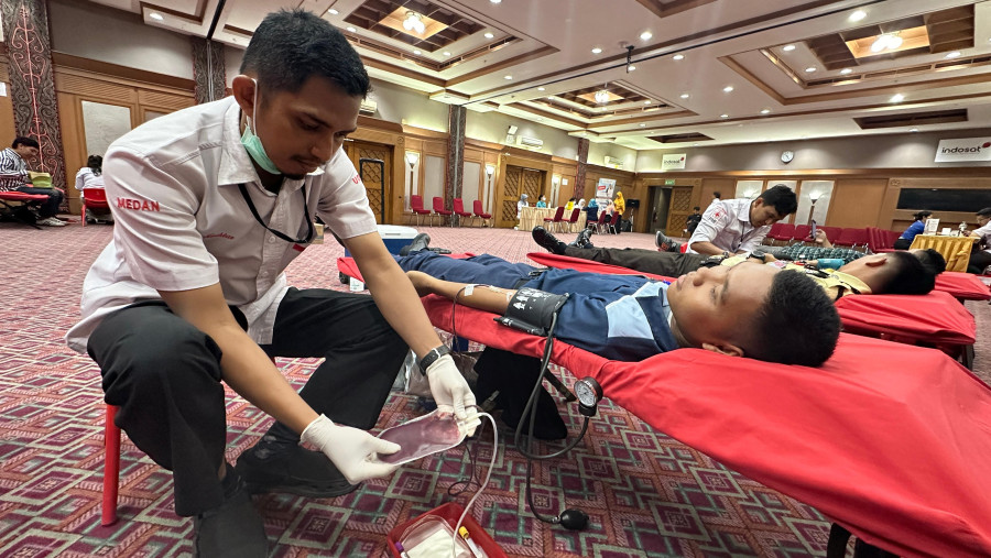 Peduli Kesehatan Masyarakat, Indosat Sumatra dan PMI Gelar Donor Darah di 3 Kota