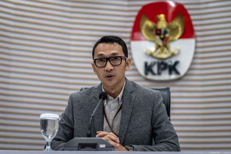 KPK Tutup Kasus Amplop untuk Menhut Raja Juli dari Bupati Kuansing