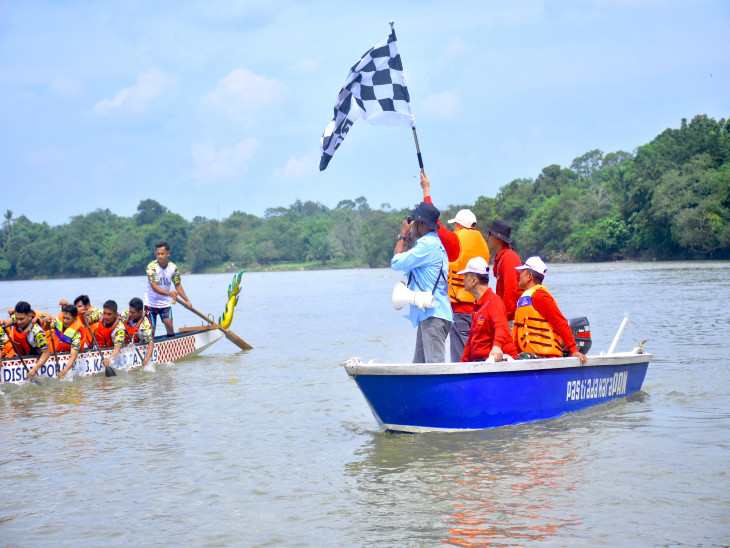 Pacu Sampan Meriahkan HUT ke-75 Kampar, 28 Tim Siap Bertarung di Tepian Ayi Doghie!