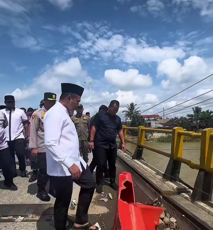 Pemprov Riau Gelontorkan Rp4 Miliar untuk Perbaikan Jembatan Rokan