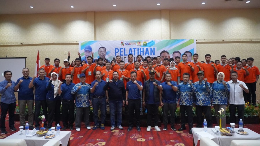 Roni Pasla: Tingkatkan Prestasi Melalui Perangkat Pengurus Cabor