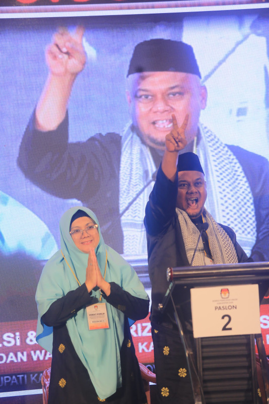 Dr Afni Ungkap Data Pengangguran dan Kemiskinan dalam Debat Pilkada Siak